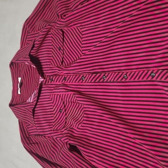 STUDIO works button up sz. Medium - Picture 2 of 2